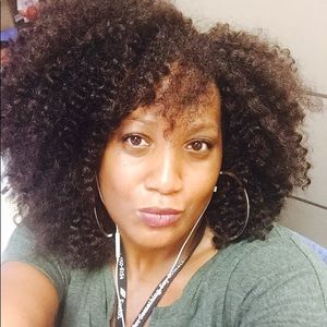 Meet your Posher, Camisha